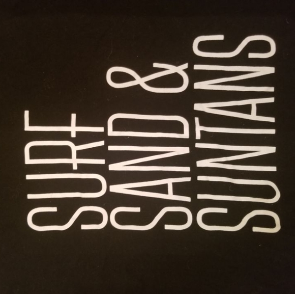 Simple black and white t shirt - Picture 3 of 3